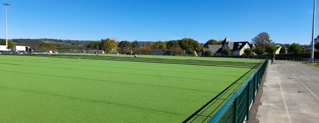 Lire la suite à propos de l’article Avancée des travaux du stade synthétique